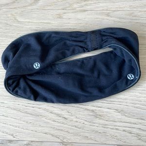 Lululemon Down For It All Earwarmer, Black